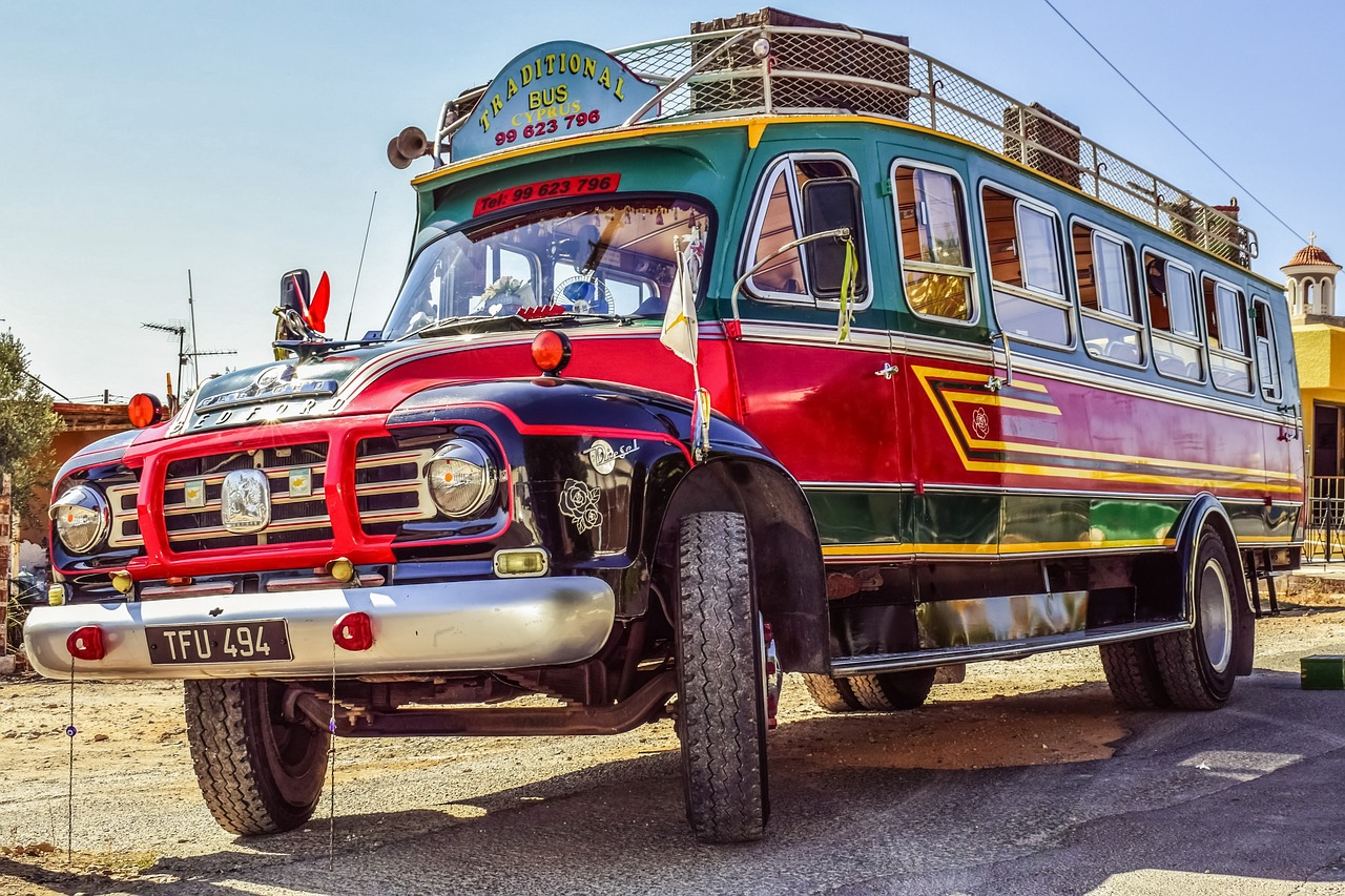 Autobusas, Senas, Transporto Priemonė, Automobilis, Retro, Vintage, Turizmas, Kipras, Nemokamos Nuotraukos,  Nemokama Licenzija