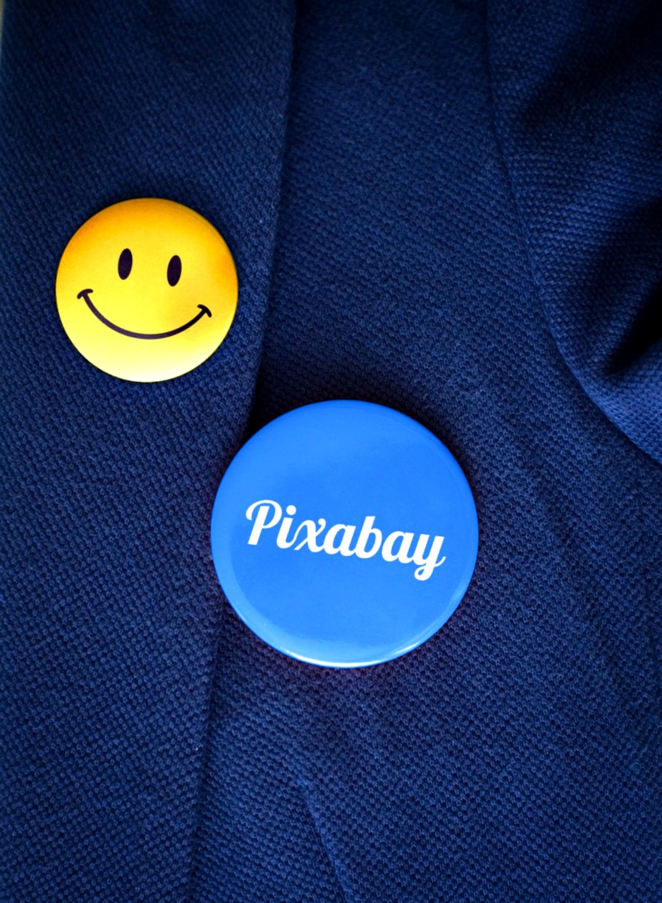 Mygtukas, Ženkleliai, Šrifto, Smiley, Pixabay, Ačiū, Pin, Atlošas, Kostiumas, Apranga