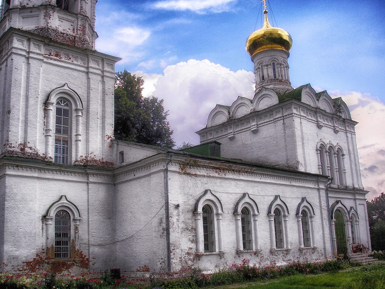 Buzharovo, Rusija, Bažnyčia, Dangus, Debesys, Architektūra, Tikėjimas, Religija, Gėlės, Hdr