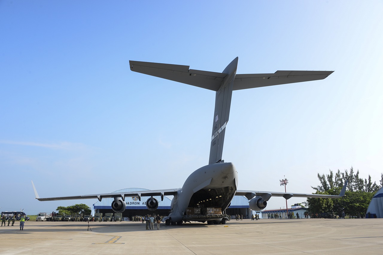 C-17 Globemaster Iii, Kroviniai, Lėktuvas, Aviacija, Apkrova, Iškrauti, Lėktuvas, Nemokamos Nuotraukos,  Nemokama Licenzija