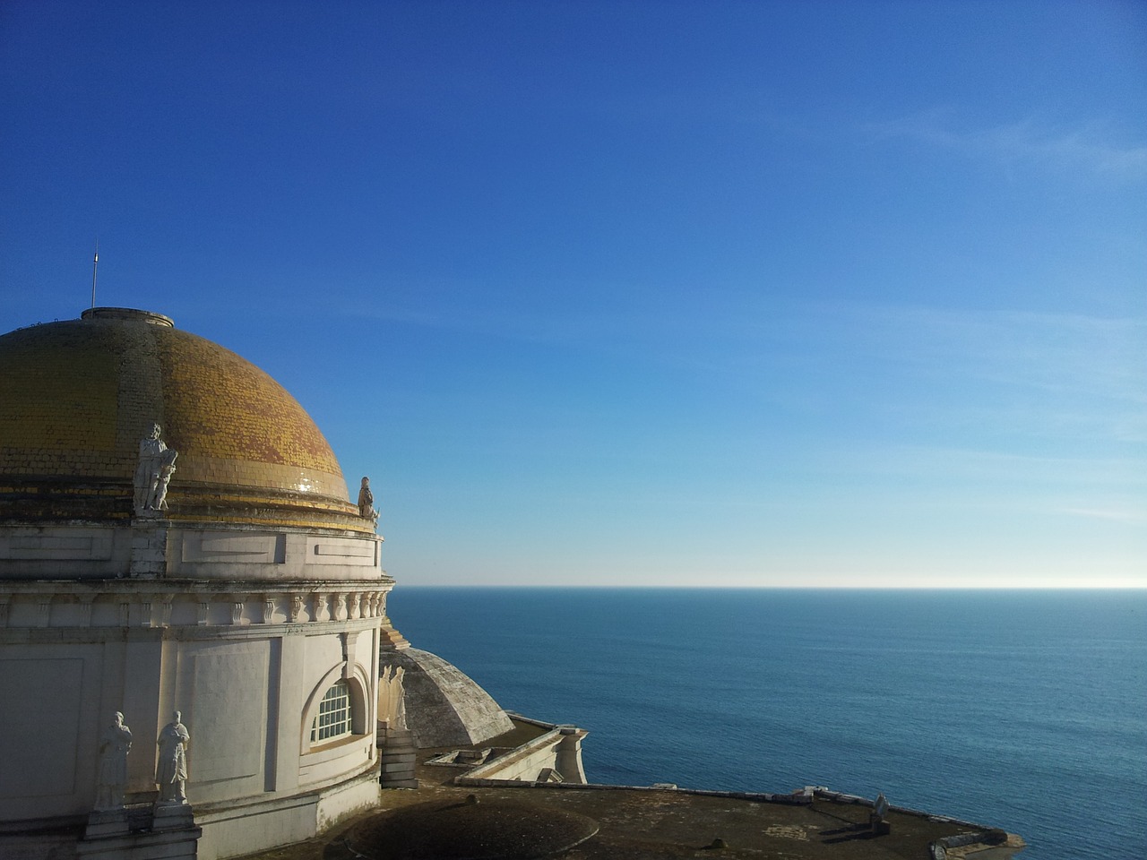 Kadisas, Katedra, Jūros Vaizdas, Andalūzija, Jūros Oras, Religija, Išlaisvinantis, Horizontas, Kupolas, Architektūra