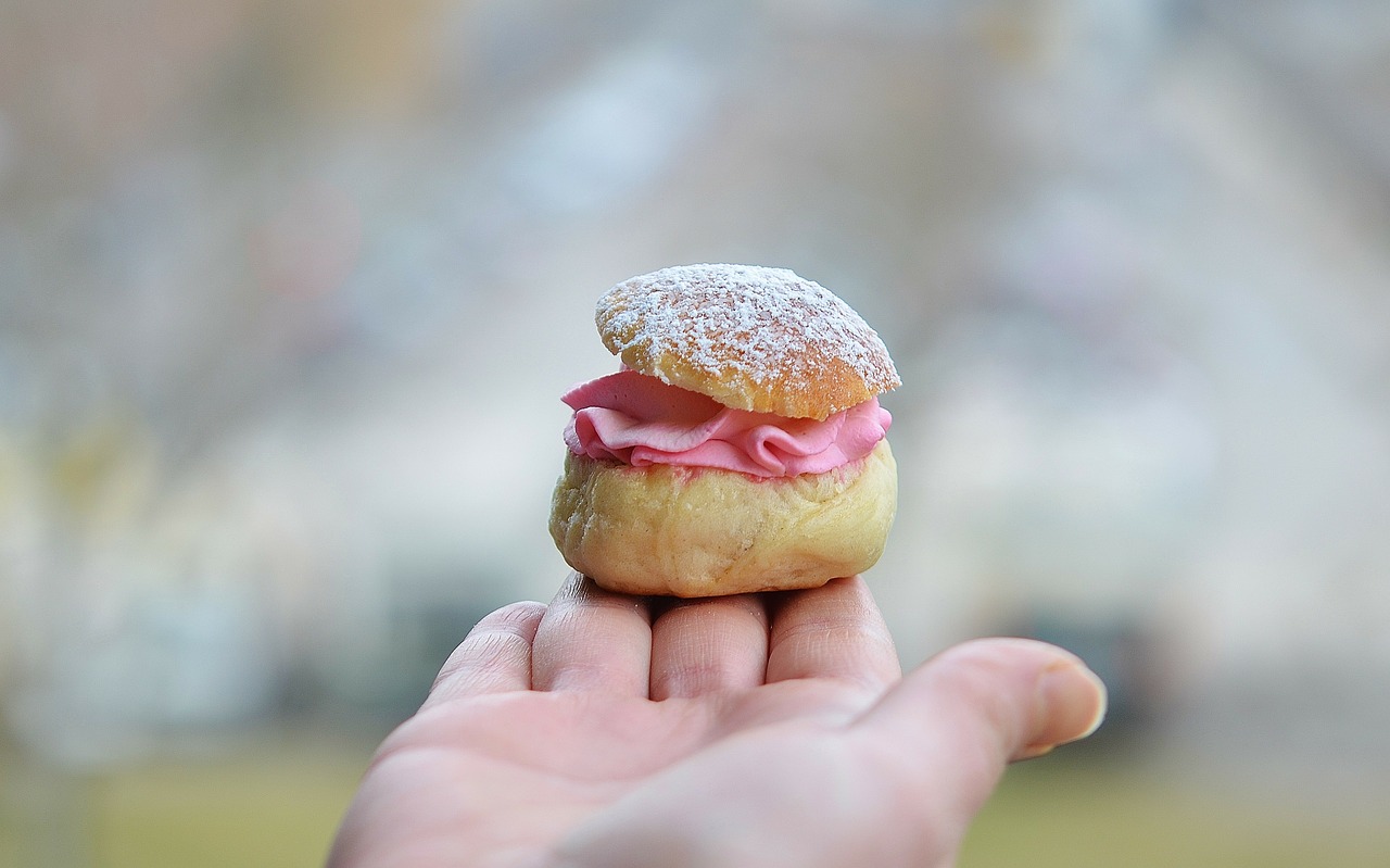 Tortas, Grietinėlė, Desertas, Maistas, Kalorijos, Saldus, Skanus, Kepti, Balta, Konditerijos Parduotuvė