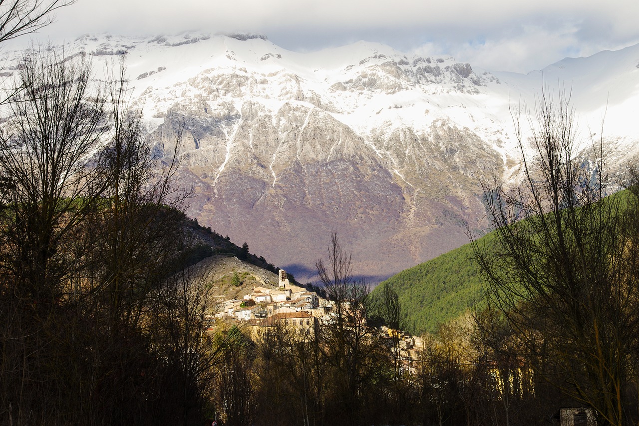 Camarda, Laquila, Abruzzo, Italy, Abruzzo Nacionalinis Parkas, Abruzzo Nacionalinis Parkas, Gran Sasso, Apennines, Kalnas, Kraštovaizdis