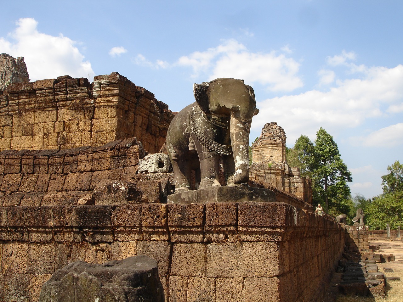 Kambodža, Angkor, Senas, Sugadinti, Dramblys, Meno Kūrinys, Skilimo Būsena, Galiojimo Laikas, Angkor Wat, Seni Pastatai Ir Statiniai