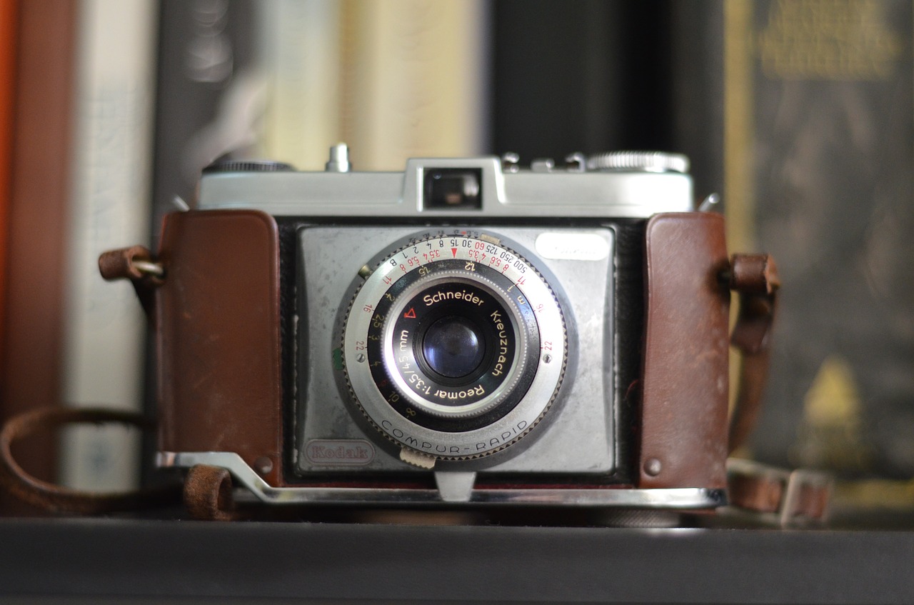 Nuotrauka, Senoji Kamera, Analogas, Techninės Nuotraukos, Objektyvas, Fotografijos, Fotoaparatas, Kodak, 60 Metų, Vintage