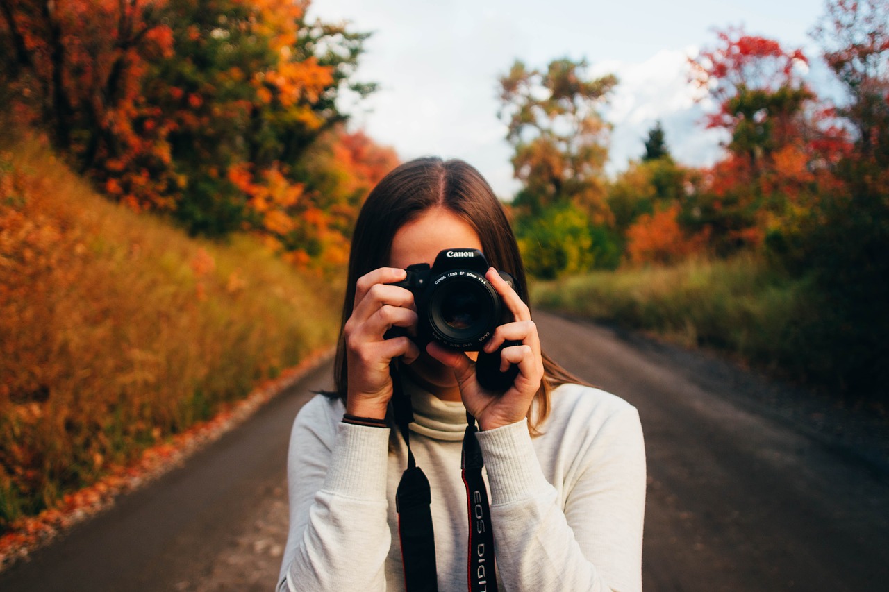 Fotoaparatas, Kanonas, Mergaitė, Objektyvas, Asmuo, Fotografuoti, Moteris, Nemokamos Nuotraukos,  Nemokama Licenzija