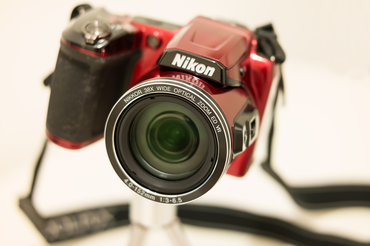 Fotoaparatas, Nikon, Skaitmeninė Kamera, Fotografija, Fotoaparatas, Nuotrauka, Priartinantis Objektyvas, Raudona, Coolpix, L840