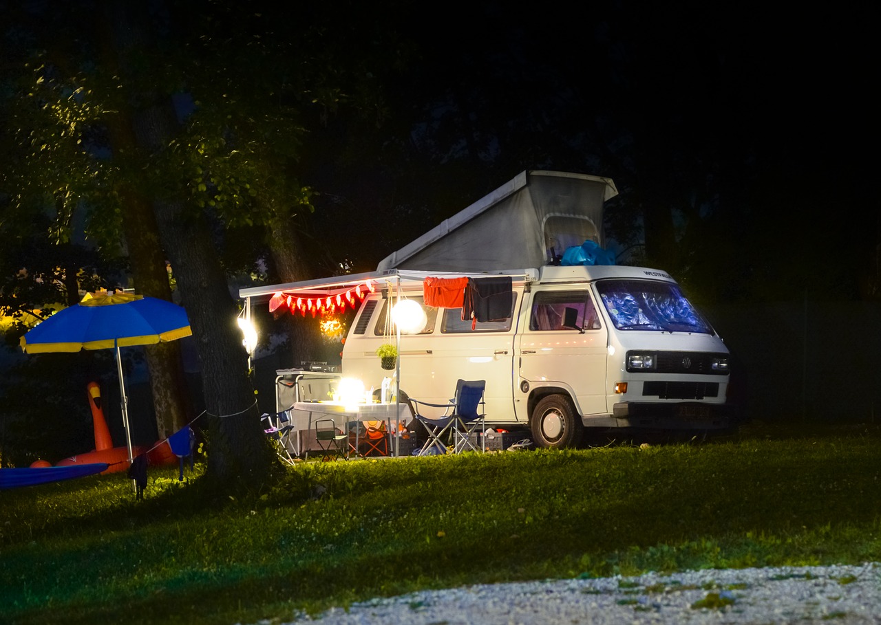 Stovykla,  Kempingas,  Kemperis,  Transporto Priemonės,  Lauke,  Kelionė,  Vasara,  Volkswagen,  Autobusas,  Nuotykių