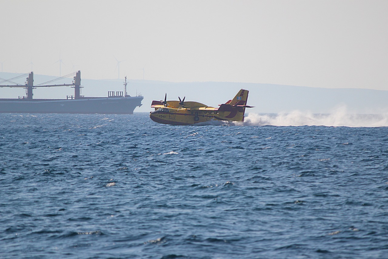 Canadair, Graikija, Gaisro Gesinimo Lėktuvas, Ugnis, Jūra, Chios, Gaisrininkai, Kraštovaizdis, Lėktuvas, Nemokamos Nuotraukos