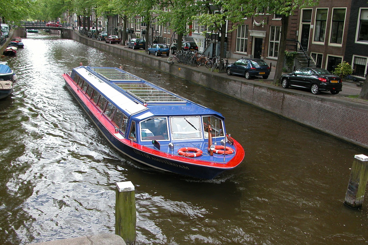 Kanalas, Vanduo, Kanalas, Amsterdamas, Holland, Nyderlandai, Miestas, Laivas, Boot, Nemokamos Nuotraukos