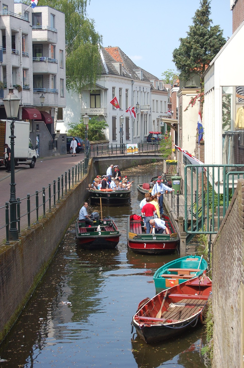 Kanalas, Amersfoort, Valtis, Miesto Valtys, Valtys, Turistai, Miesto Turas, Gatvė, Miestas, Nemokamos Nuotraukos