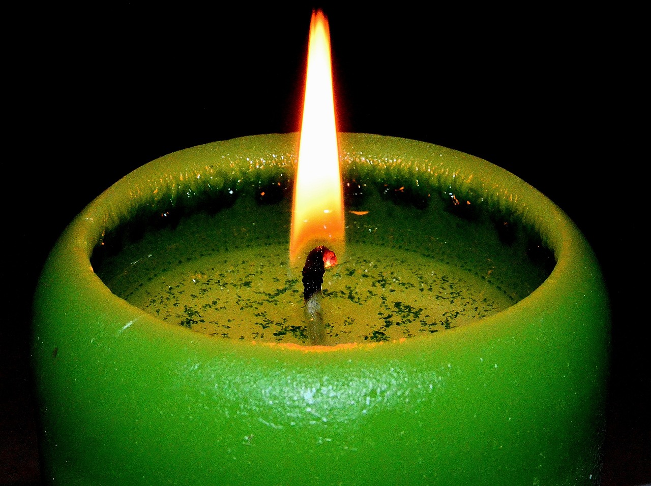 Žvakė, Žvakių Šviesa, Advent Žvakė, Liepsna, Deginti, Ugnis, Šiluma, Žalias, Žėrintis, Šviesus