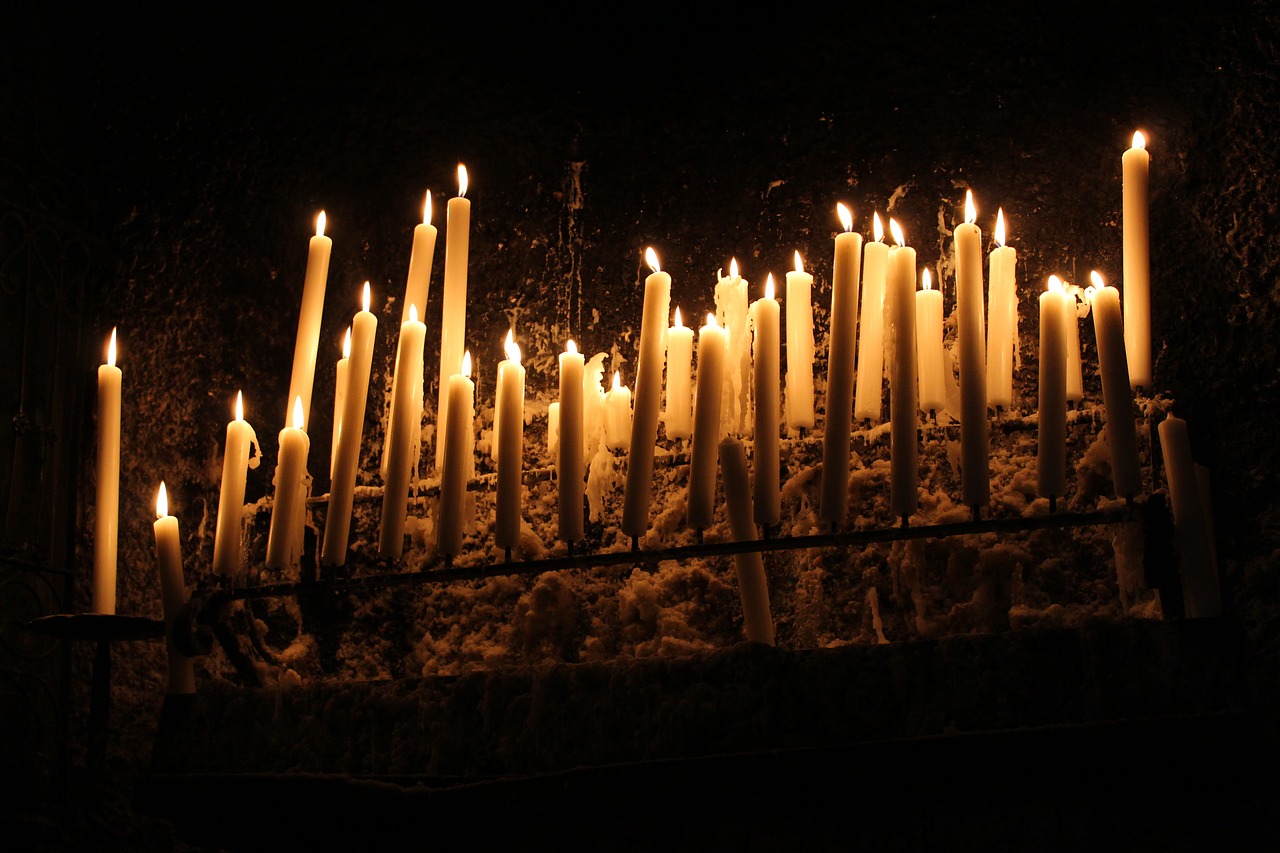 Žvakė,  Žvakių Šviesa,  Šviesa,  Jaukus,  Šiltas,  Atmosfera,  Romantiškas,  Nuotaika,  Liepsna,  Vaškas