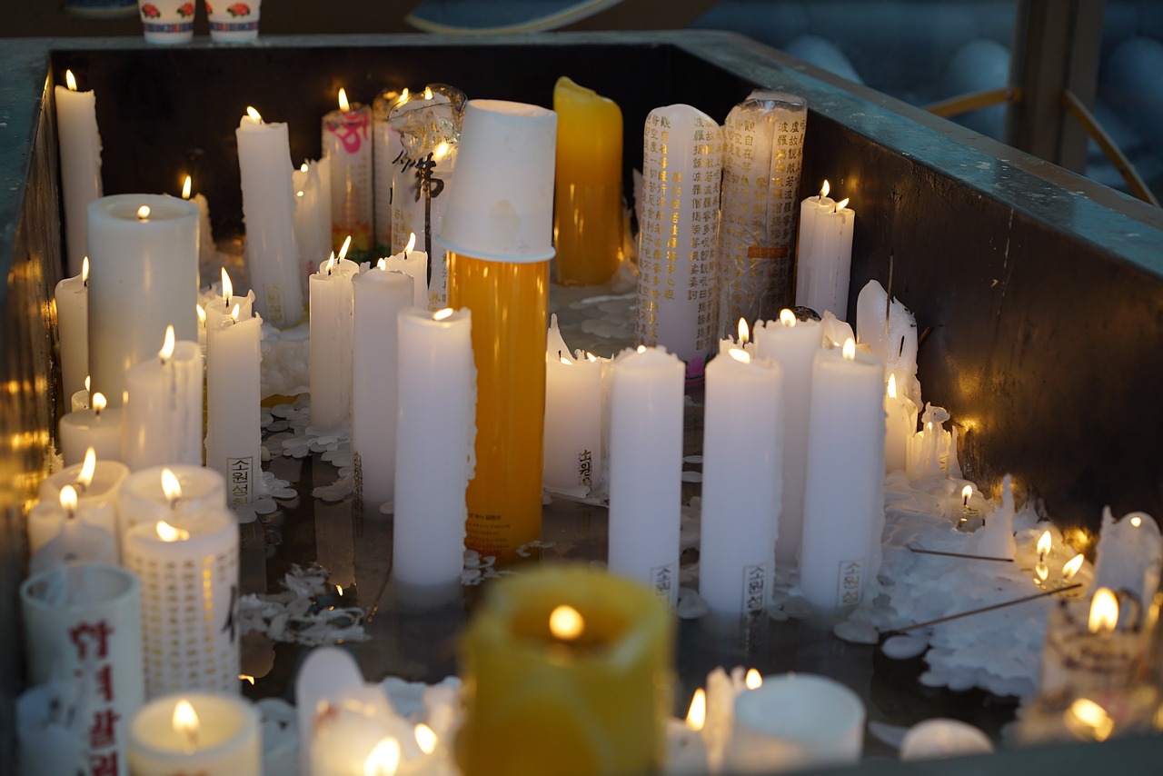 Žvakė, Žvakių Šviesa, Budizmas, Malda, Nemokamos Nuotraukos,  Nemokama Licenzija
