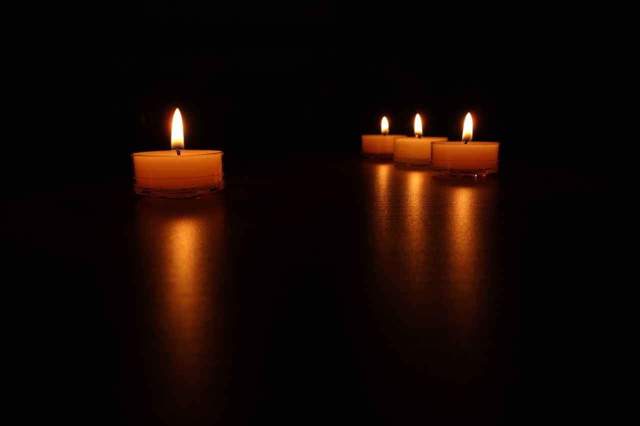 Žvakių Šviesa, Žvakės, Šviesa, Vaškas, Žvakidė, Wick, Romantika, Nuotaika, Arbatos Žvakės, Atmosfera