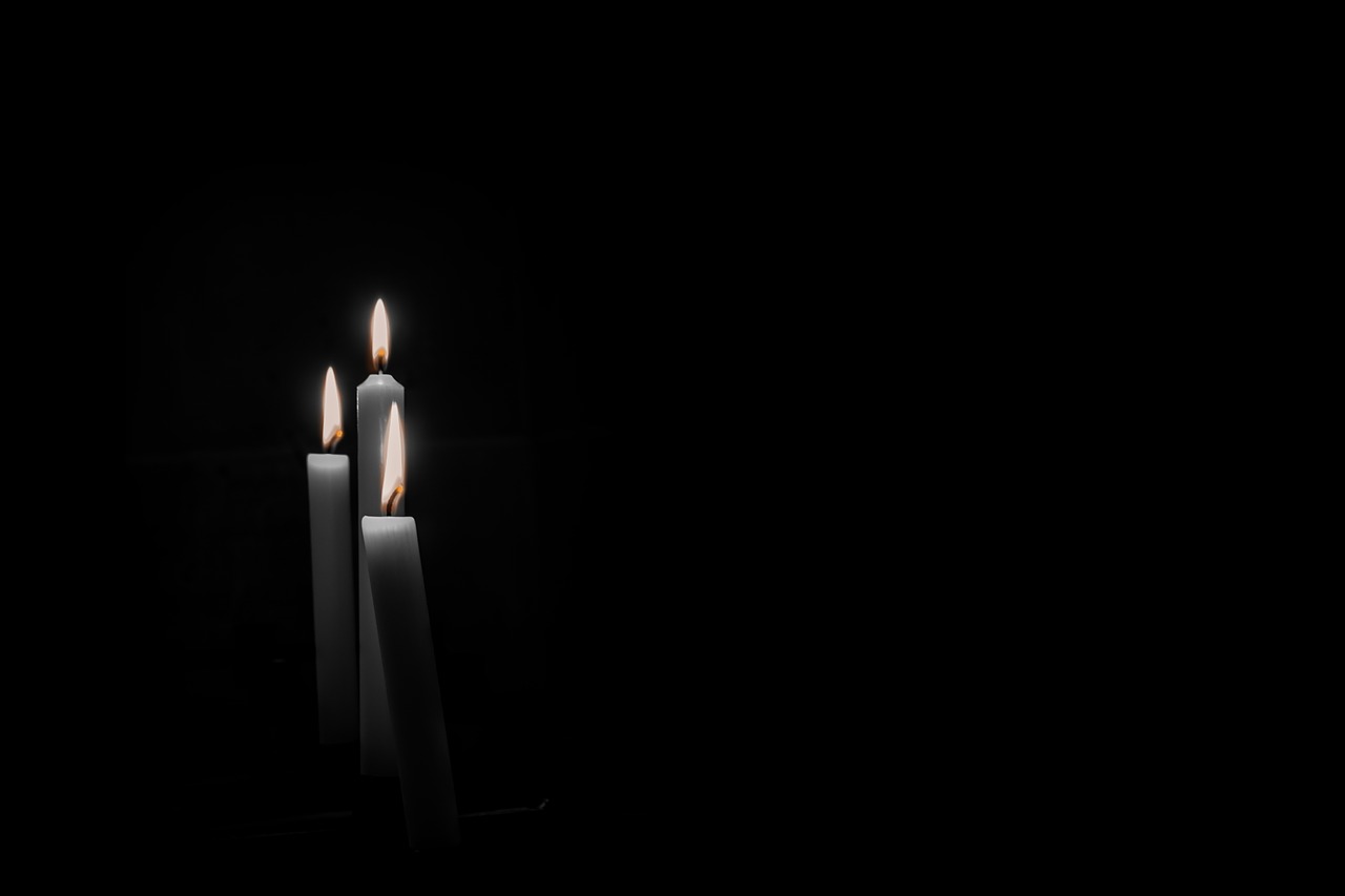 Žvakės, Gedulas, Žvakių Šviesa, Atmintis, Paminėti, Mirtis, Jėga, Skausmas, Natiurmortas, Tikėjimas