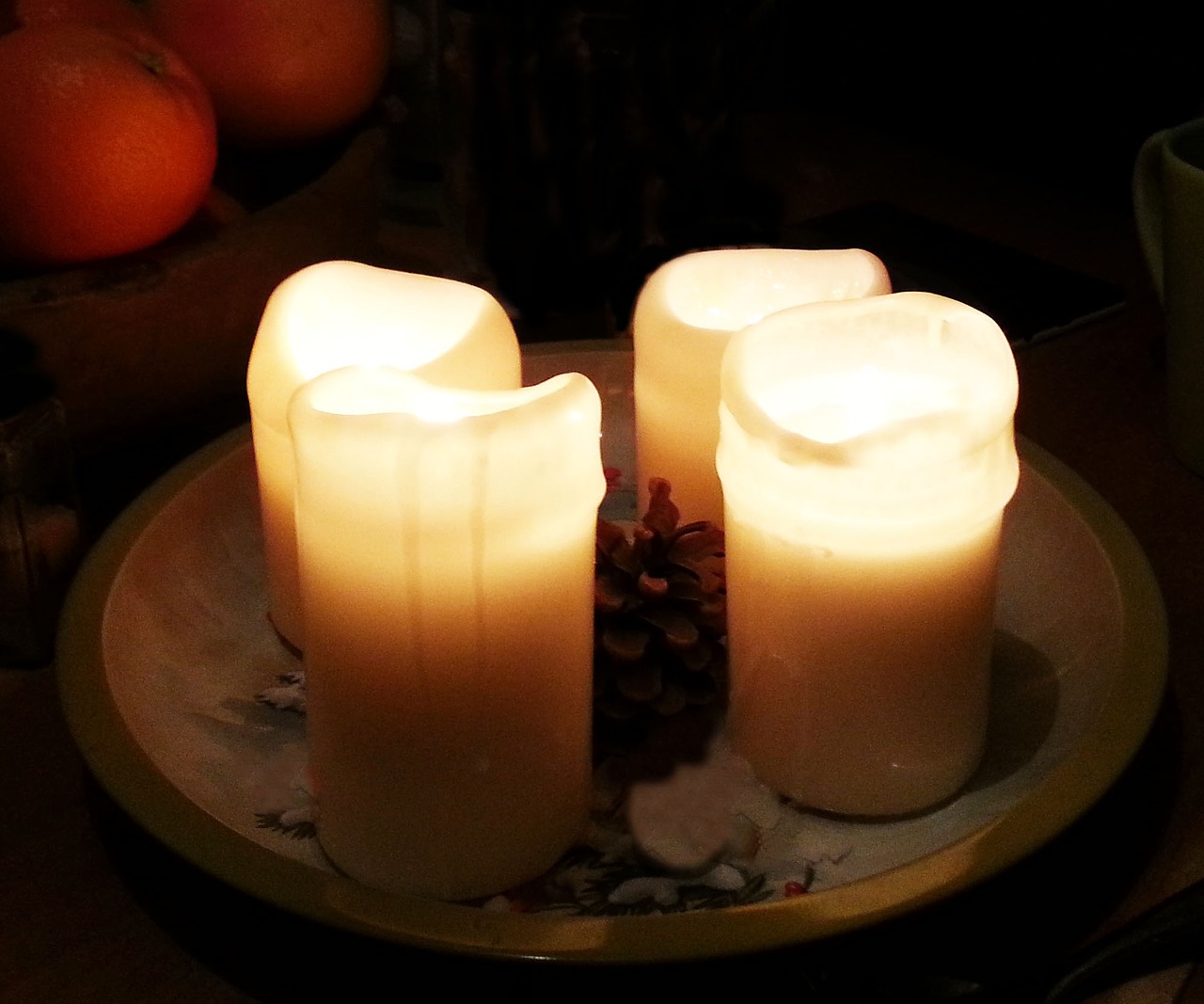 Žvakės, Žvakių Šviesa, Adventas, Jaukus, Šviesa, Žibintai, Romantiškas, Kalėdos, Paminėti, Nemokamos Nuotraukos