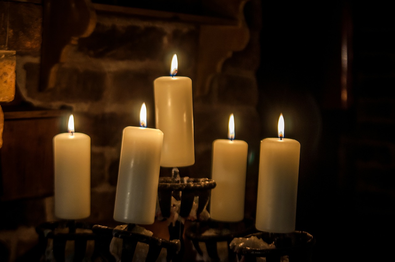 Žvakidė, Žvakės, Vaško Žvakės, Žvakė, Apdaila, Šventė, Romantiškas, Nemokamos Nuotraukos,  Nemokama Licenzija