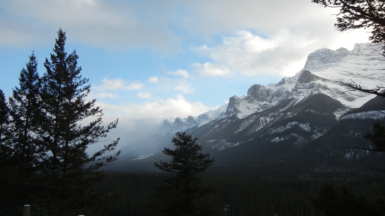 Canmore, Alberta, Uolėti Kalnai, Kalnai, Kraštovaizdis, Kanada, Uolingas Kalnas, Sniegas, Vaizdas, Nemokamos Nuotraukos