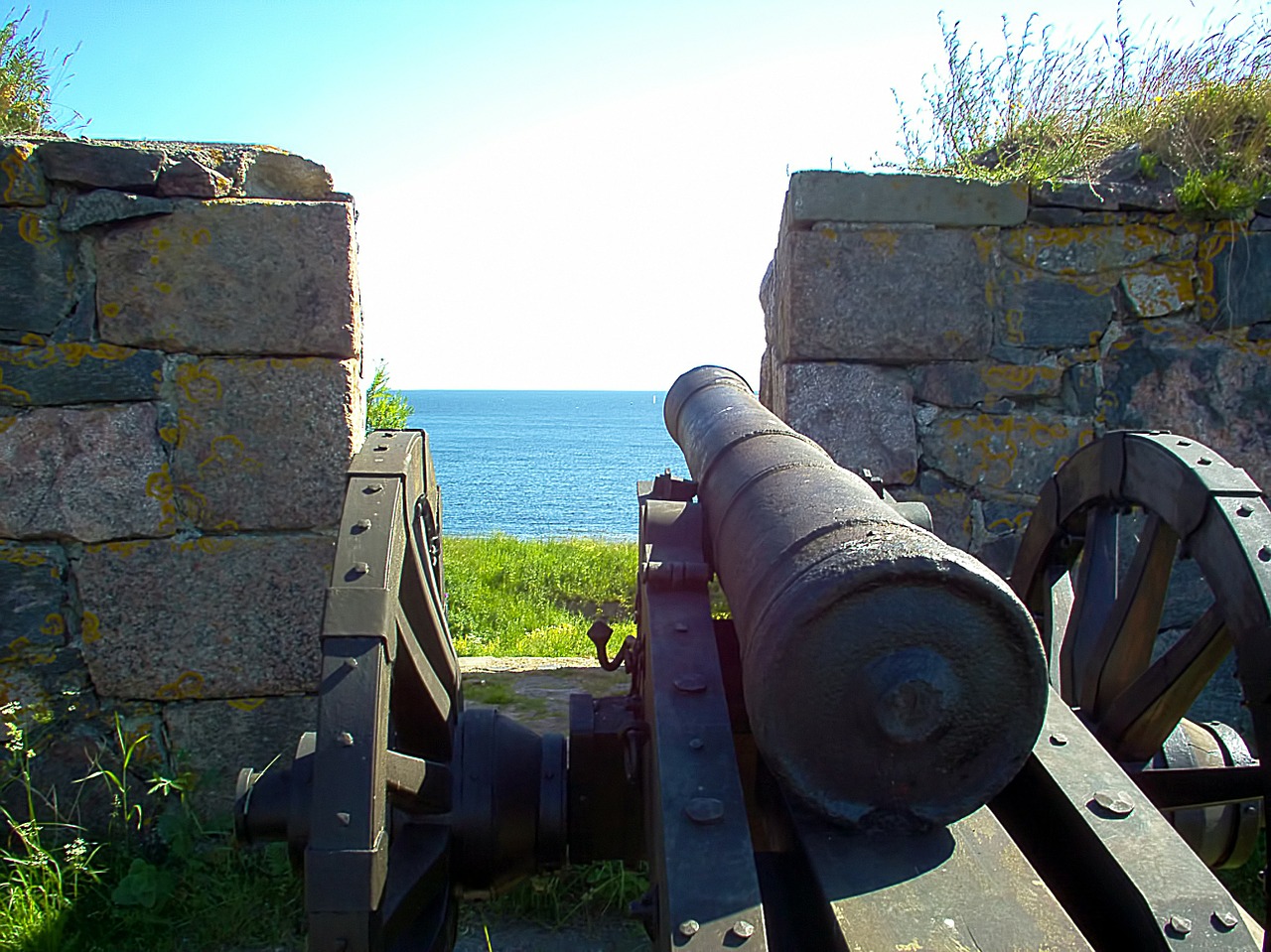 Patranka, Senas, Siena, Atidarymas, Saulėtas, Jūra, Mėlynas, Dangus, Suomenlinna, Helsinki