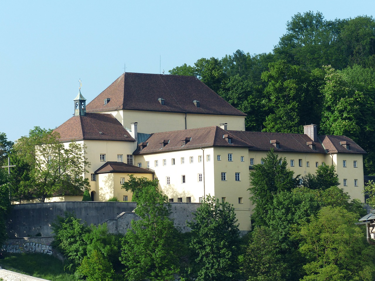 Kapucino Vienuolynas, Vienuolynas, Salzburg, Kapuzinerberg, Austria, Geltona, Princas Arkivyskupas, Vilkas Dietrich Von Raitenau, Kapucinas, Neustadt