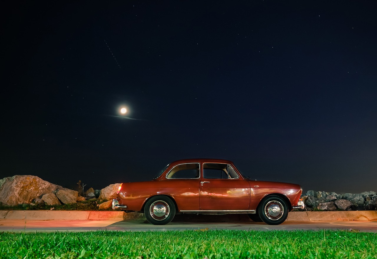 Automobilis, Transporto Priemonė, Gabenimas, Senas, Vintage, Žolė, Žalias, Tamsi, Naktis, Nemokamos Nuotraukos