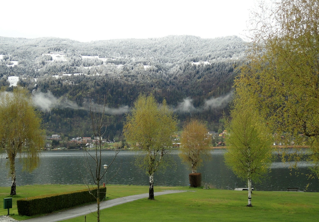 Karintija, Austria, Pavasaris, Žiemos Sprogimas, Ežeras Ossiach, Sniegas, Pavasarį Sniegas, Papludimys, Pieva, Vanduo