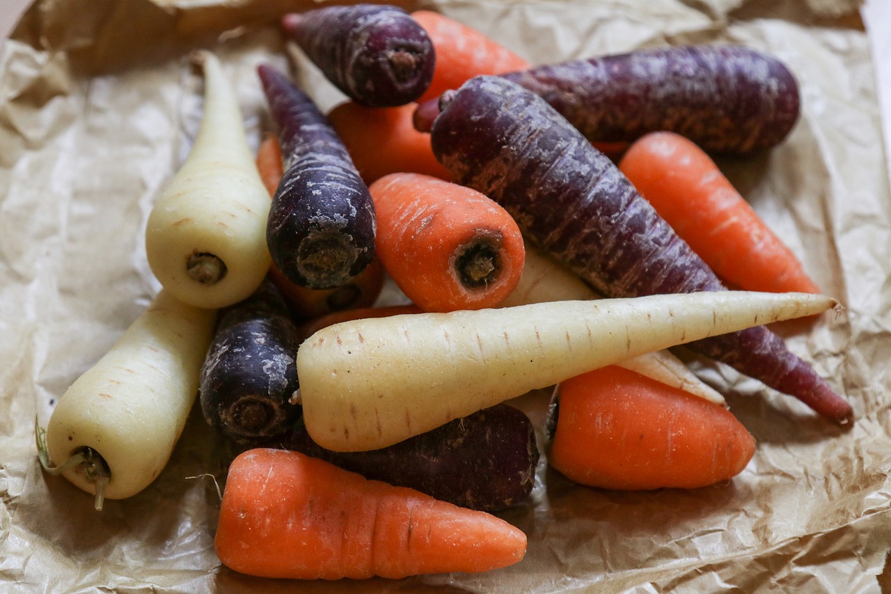 Morkos, Spalvinga, Spalvinga, Maistas, Sveikas, Šviežias, Ekologiškas, Vegetariškas, Daržovių, Žaliavinis