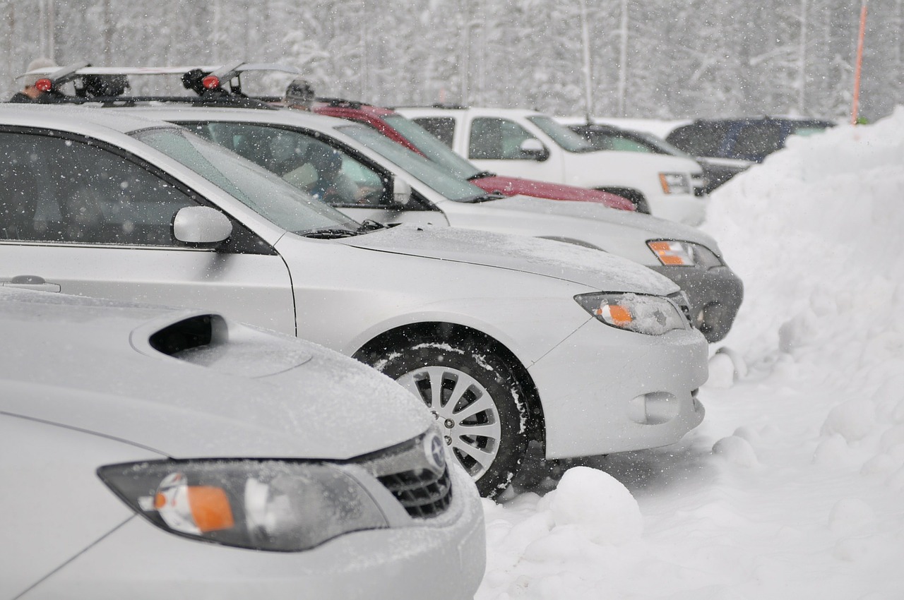 Automobiliai, Sniegas, Žiema, Kelionė, Automatinis, Lauke, Medžiai, Automobilis, Nemokamos Nuotraukos,  Nemokama Licenzija