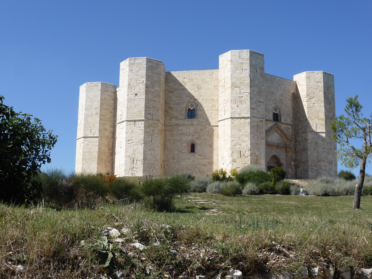 Castellammare Del Monte, Italy, Puglia, Pilis, Nemokamos Nuotraukos,  Nemokama Licenzija