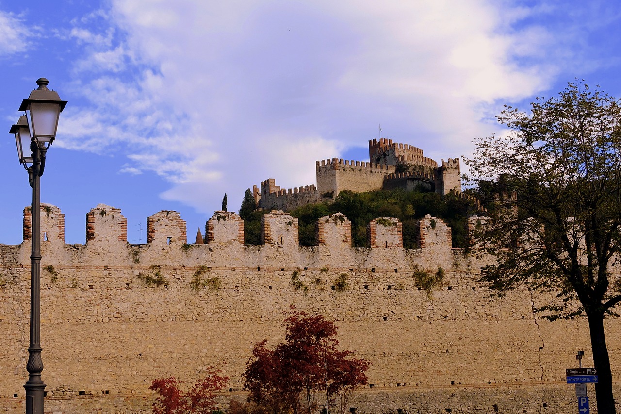 Pilis, Siena, Debesis, Dangus, Lempos Stulpas, Debesys, Saldus, Italy, Sienos, Fortifikacija