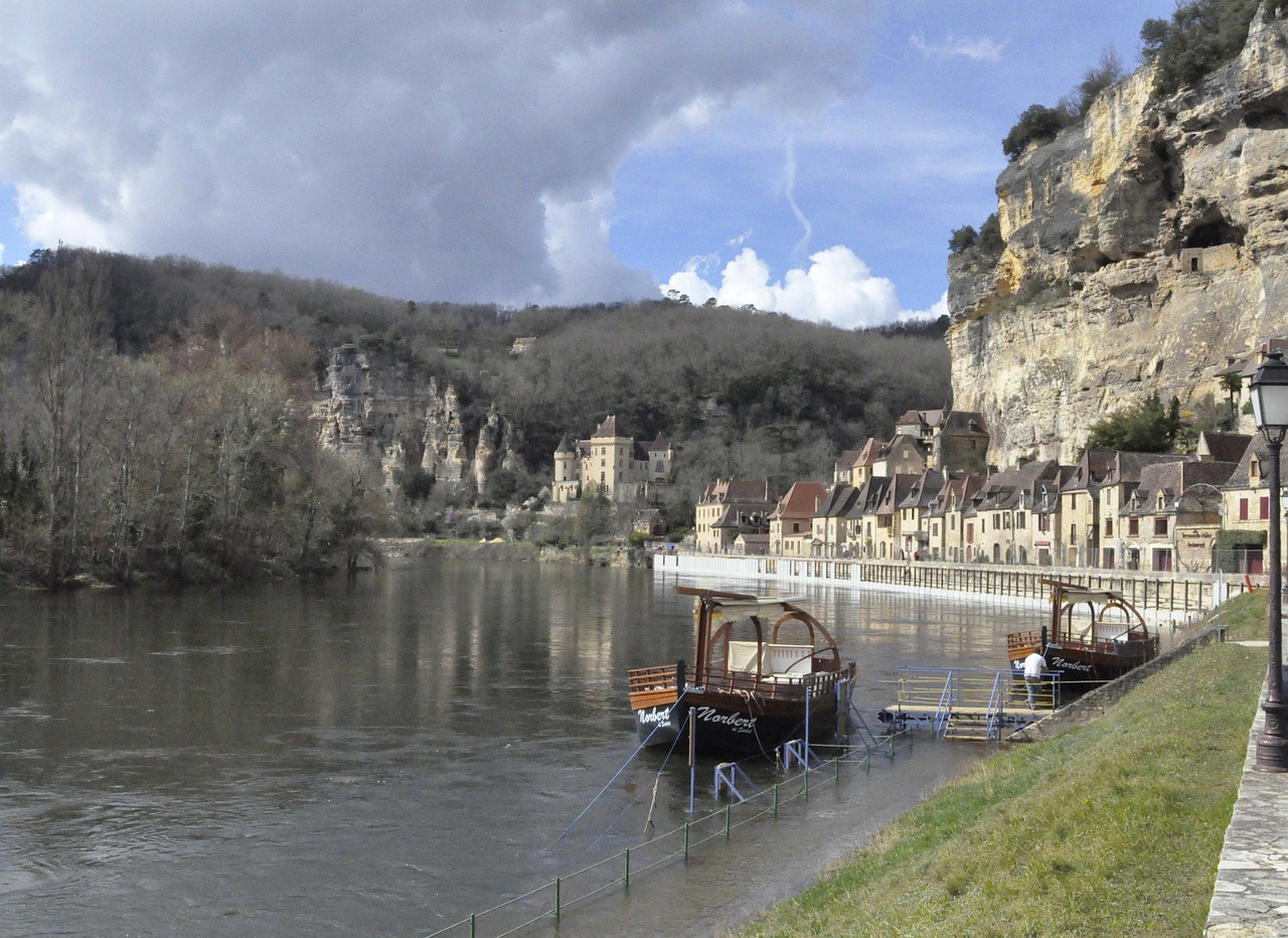 Lenkimas Gageacas, Dordogne, France, Nemokamos Nuotraukos,  Nemokama Licenzija