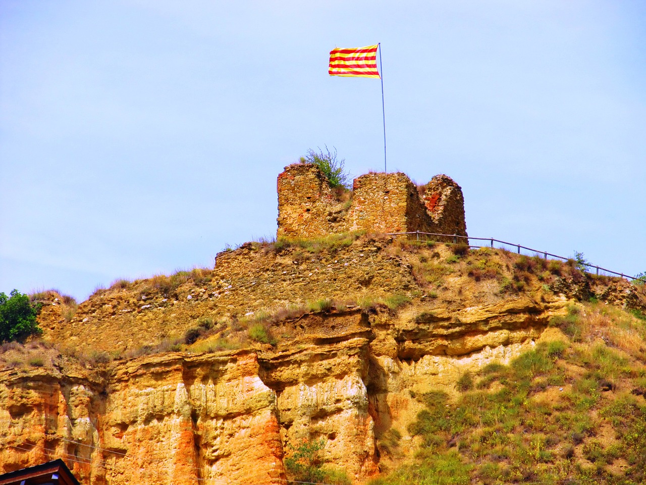 Catalunya, Torresolsona, Senjera, Kalnas, Vėliava, Flagsummer, Atostogos, Piko, Nemokamos Nuotraukos,  Nemokama Licenzija