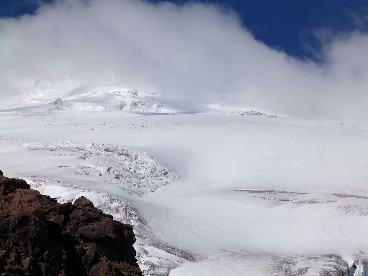 Cayambe, Ledynas, Kalnas, Kalnai, Vulkanas, Žiema, Aukštis, Akmenys, Alpinizmas, Pietų Amerika