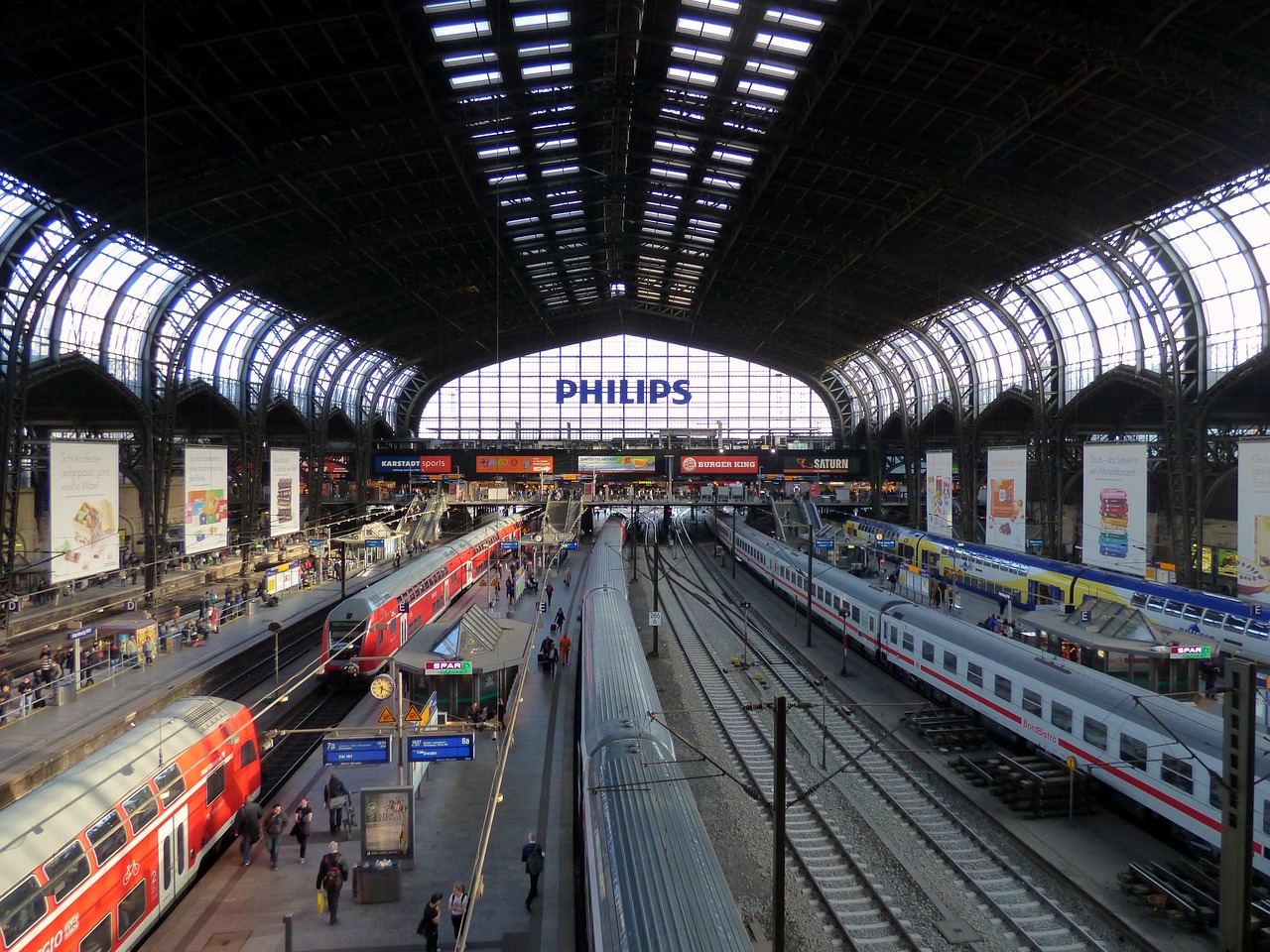 Centrinė Stotis, Hamburgas, Geležinkelių Transportas, Platforma, Gleise, Traukiniai, Traukinių Stotis, Traukinys, Stogas, Laukti