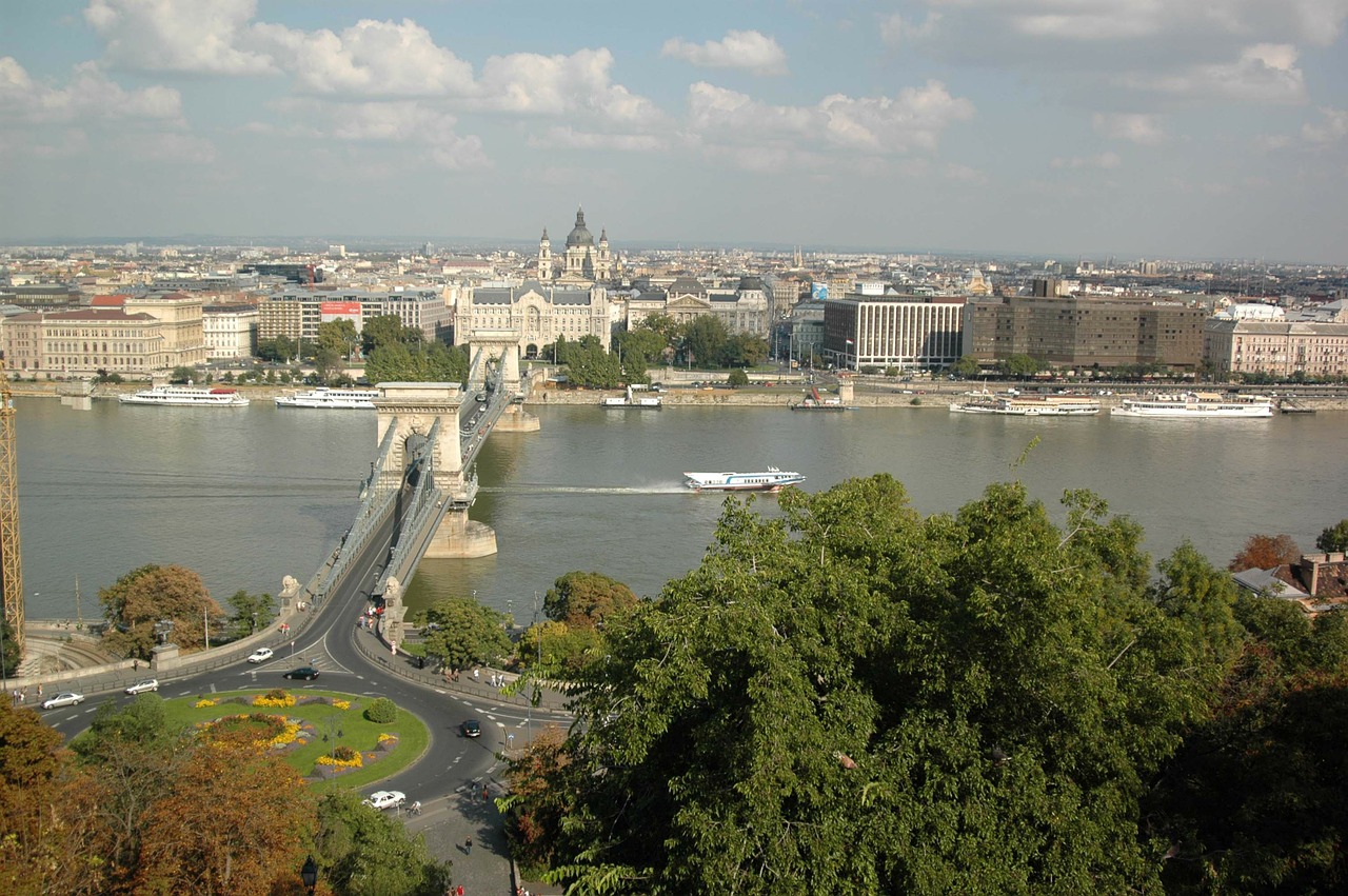 Grandinės Tiltas, Budapest, Vengrija, Tiltas, Danube, Upė, Nemokamos Nuotraukos,  Nemokama Licenzija