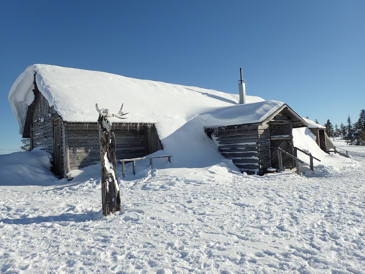 Chalet, Sniegas, Finland, Laplandas, Žiema, Žiemos Peizažas, Šaltas, Stalaktitas, Shed, Totemas