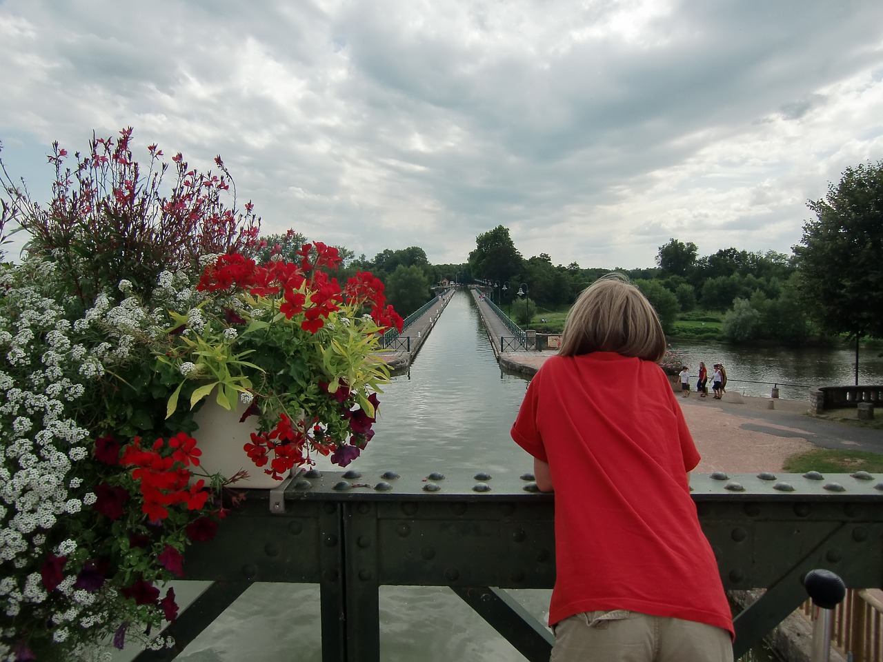 Kanalo Loire, Scena, Raudona Ir Pilka, Nuotaika, Gėlių Dėžė, Nemokamos Nuotraukos,  Nemokama Licenzija