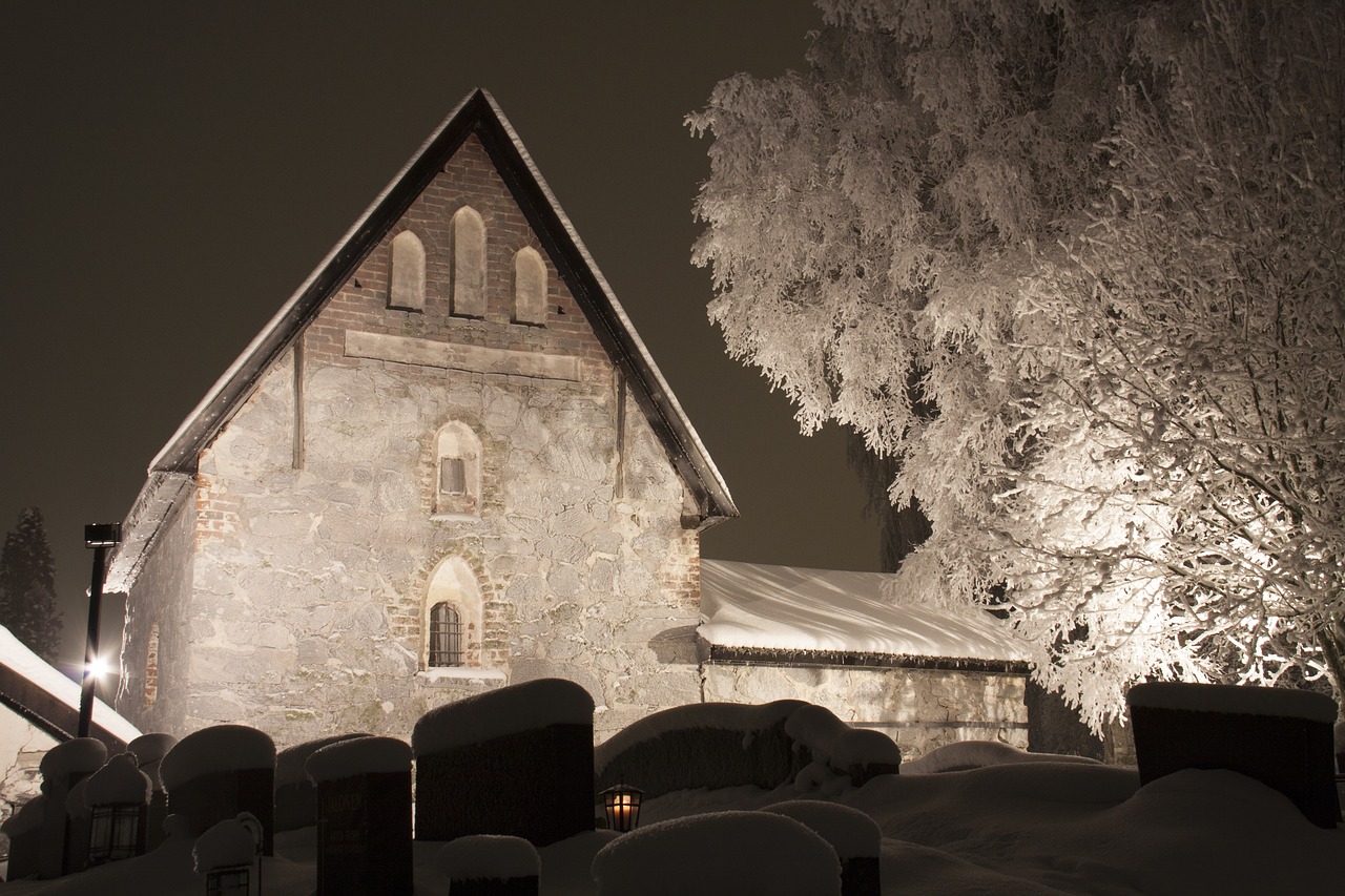 Koplyčia, Kapinės, Kapinės, Žiema, Sniegas, Rime, Naktis, Tamsa, Apšvietimas, Medis