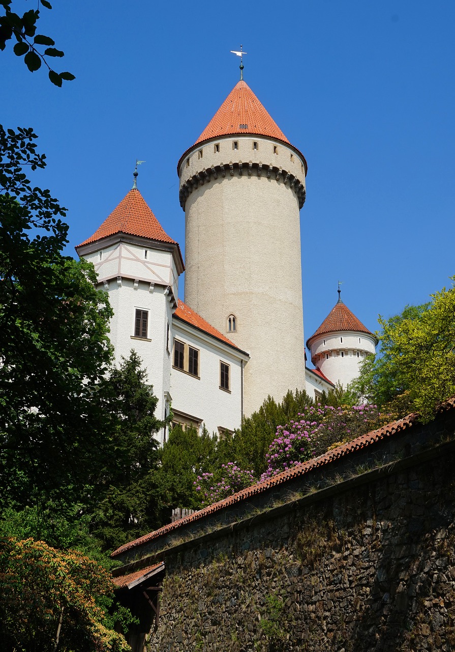 Chateau,  Pilis,  Čekija,  Architektūra,  Czech Registro,  Bokštas,  Parkas,  Sodas,  Gėlės,  Sienelę