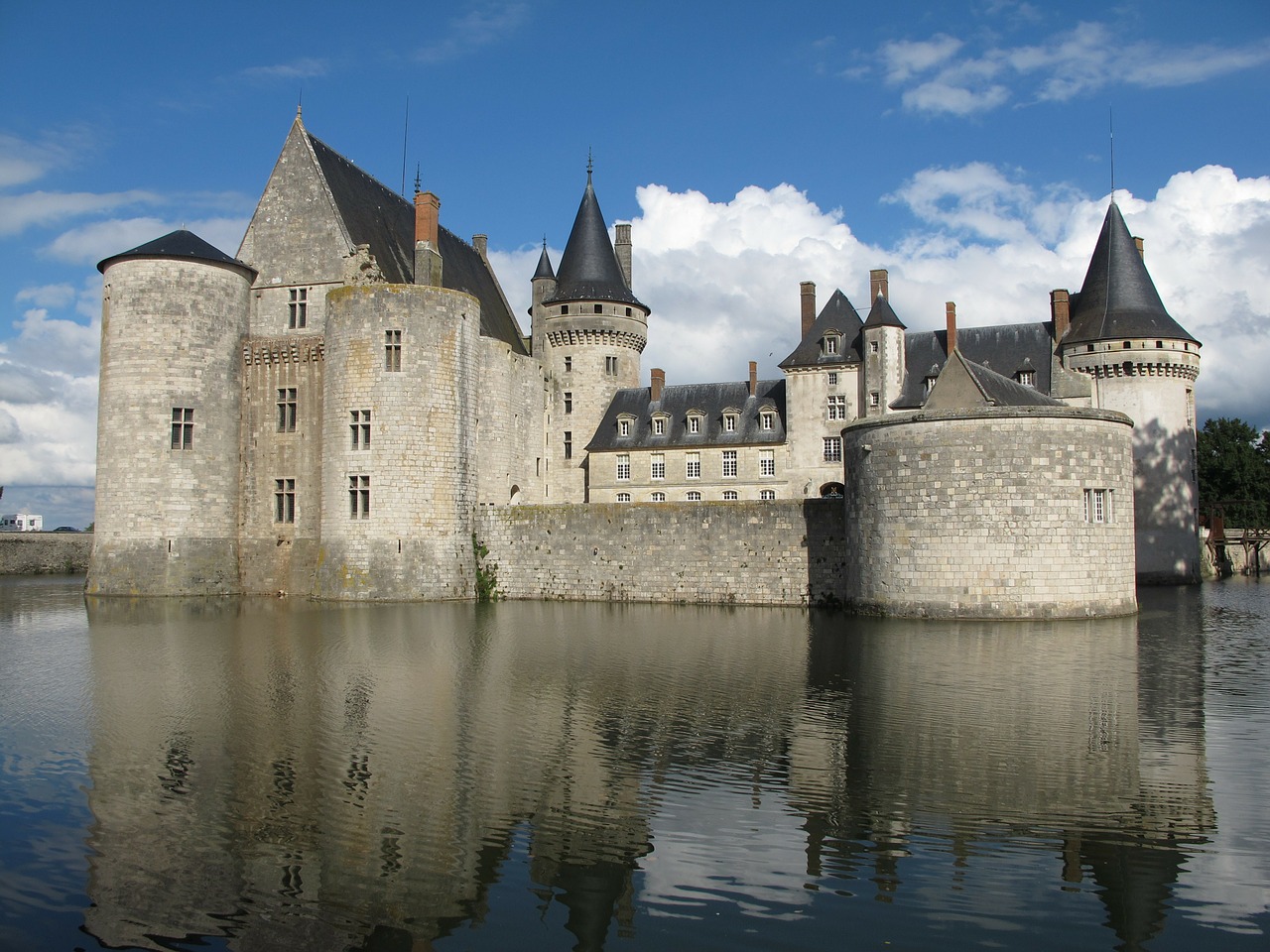 Château De Sully Sur Loire, Bažnyčios Slėnyje, Moatiška Pilis, Pilis Prancūzijoje, Lankytinos Vietos, Romantika, Architektūra, France, Nemokamos Nuotraukos,  Nemokama Licenzija