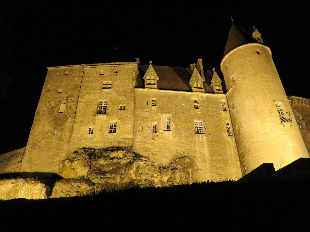 Chateauneuf-En-Auxois, Chateauneuf, Pilis, Pilis, Bourgogne, Burgundija, Viduramžiai, Pilys, France, Riterio Pilis