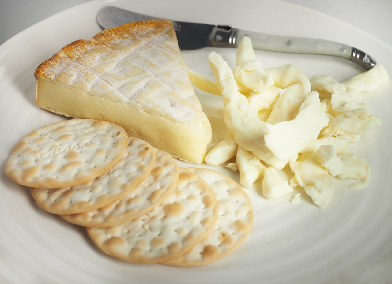 Sūris, Brie, Varškė, Krekingo Priemonė, Peilis, Balta, Plokštė, Maistas, Pieno, Camembert