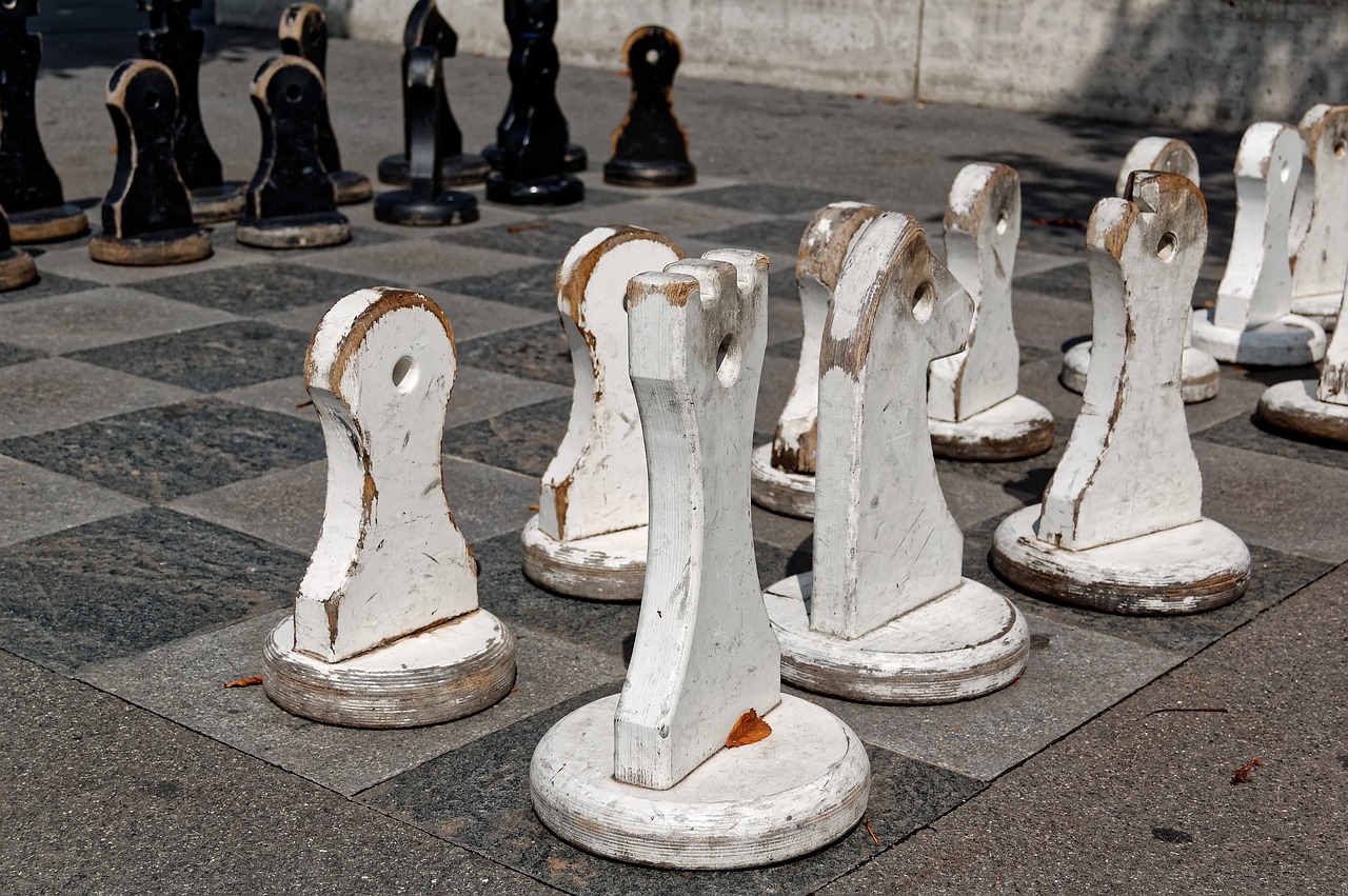 Šachmatai, Skaičiai, Didelis, Out, Lauke, Šachmatų Figūros, Žaisti, Šachmatų Lenta, Strategija, Karalius