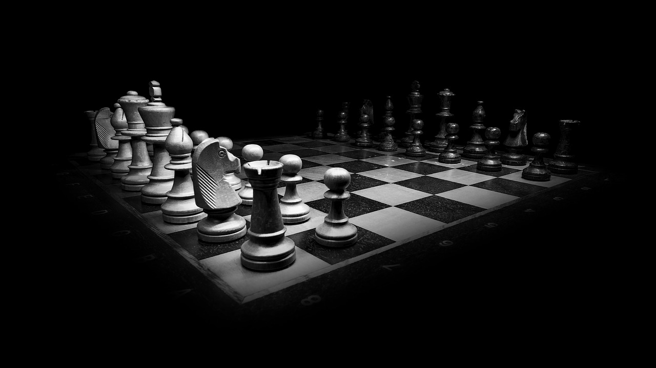 Šachmatai, Juoda Balta, Šachmatų Figūros, Karalius, Šachmatų Lenta, Juoda, Balta, Šachmatų Žaidimas, Skaičiai, Ūkininkai