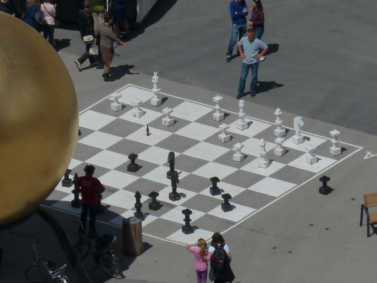 Šachmatininkas, Šachmatų Žaidimas, Žaisti, Šachmatai, Gatvės Šachmatai, Kapitelplatz, Balkenhol Mozartkugel, Sphaera, Auksinis Rutulys, Vyras