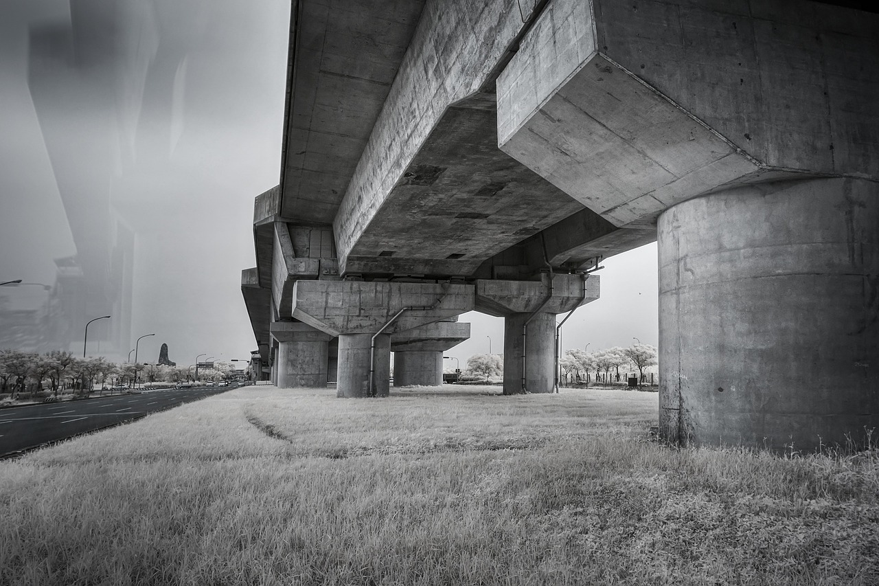 Chiayi Greitųjų Geležinkelių Sistema, Tilto Prieplauka, Pusiau Infraraudonoji Fotografija, Nemokamos Nuotraukos,  Nemokama Licenzija