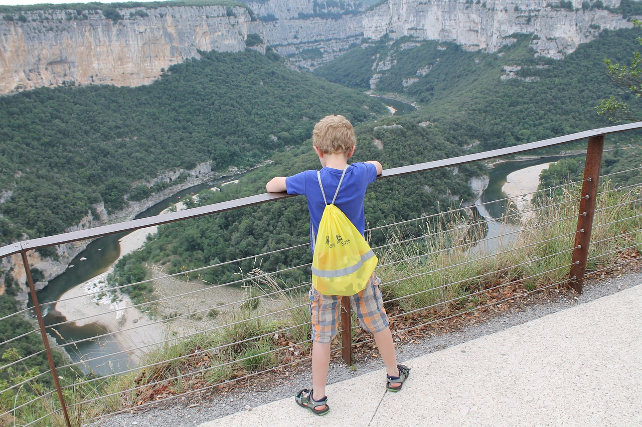 Vaikas, Berniukas, Ardèche, Aukštis, Upė, Slėnis, Saugumas, Barjeras, Nemokamos Nuotraukos,  Nemokama Licenzija