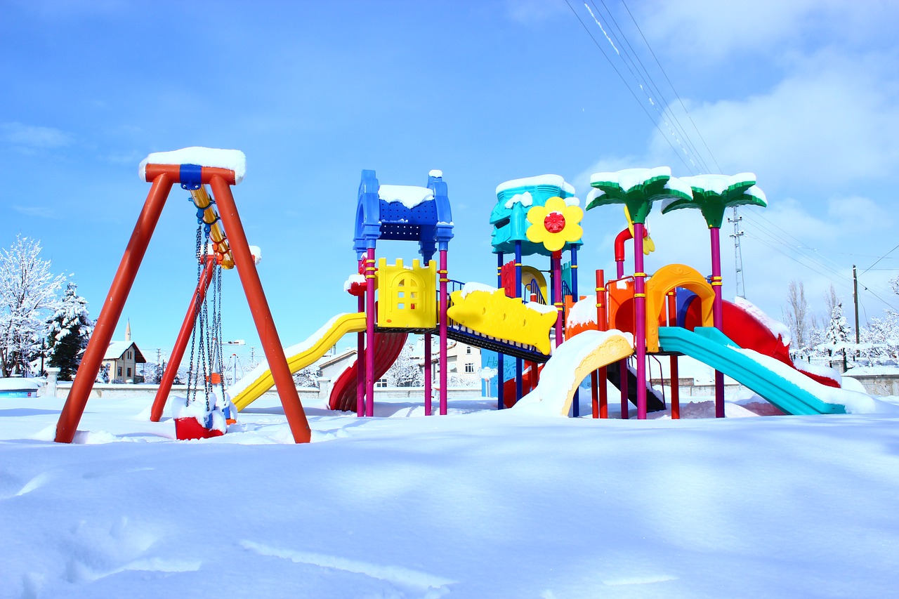 Vaikų Parkas, Sniegas, Žiema, Nemokamos Nuotraukos,  Nemokama Licenzija