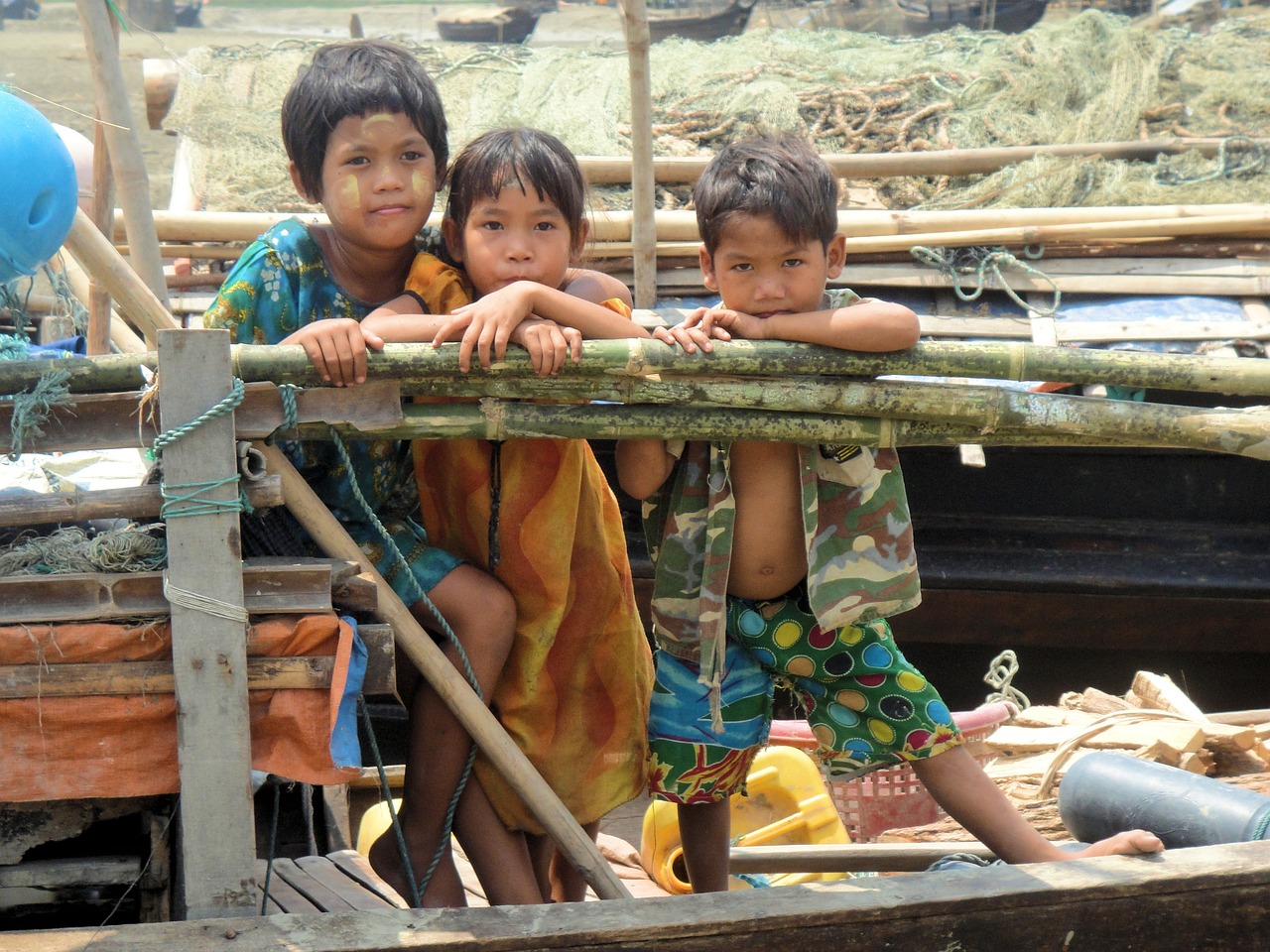 Vaikai, Skurdas, Mergaitės, Seserys, Berniukas, Mianmaras, Jaunimas, Nemokamos Nuotraukos,  Nemokama Licenzija